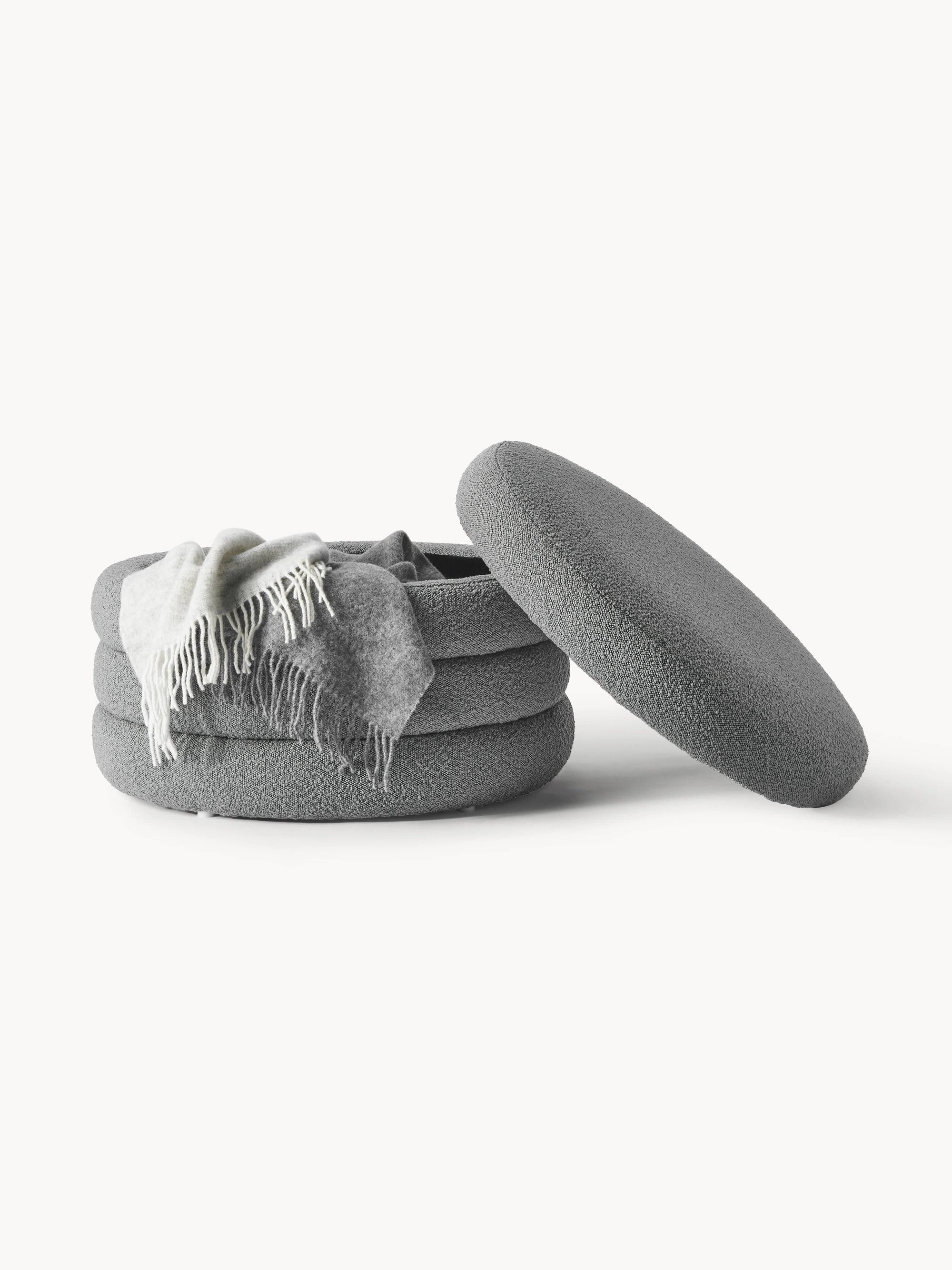 Toly's Pouf