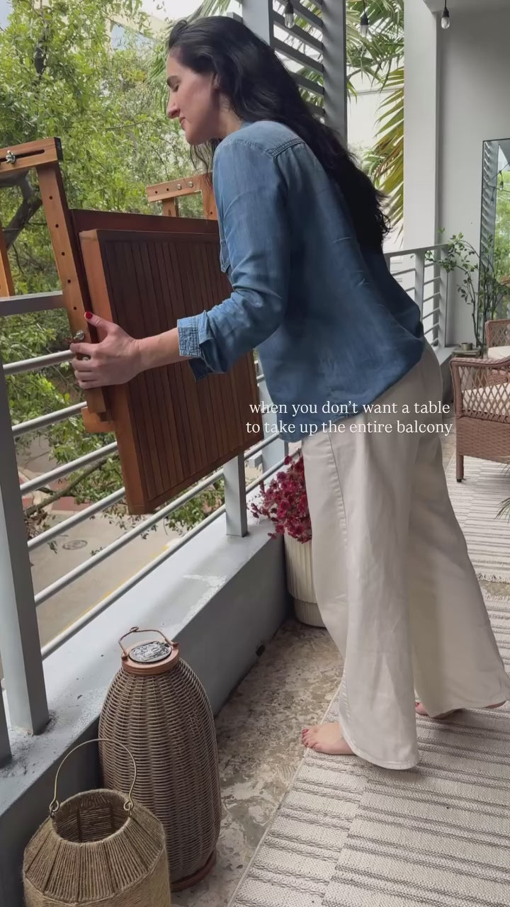 Alama Balcony table